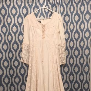 1970s Vintage Gunne Sax Maxi Dress
